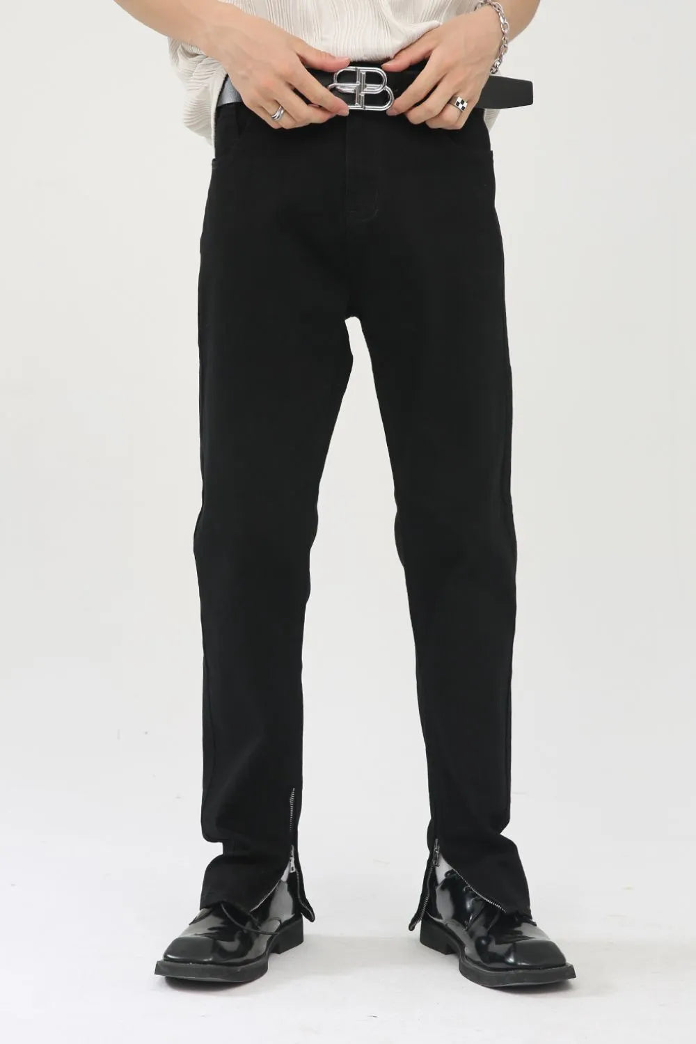 dabc8ace-926f-46a7-9083-05e5123a1a43-Max